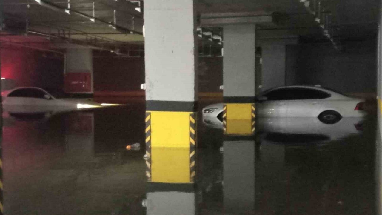 Nazilli ve Kuyucak yağışa teslim oldu