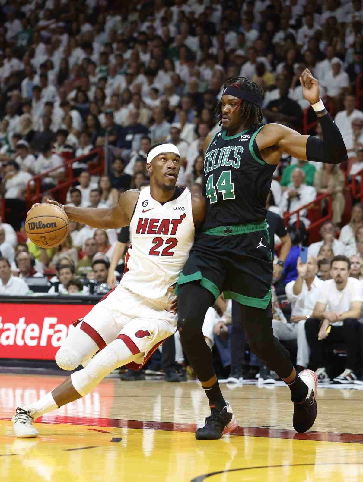 Miami Heat, Boston Celtics karşısında seriyi 3-0 yaptı