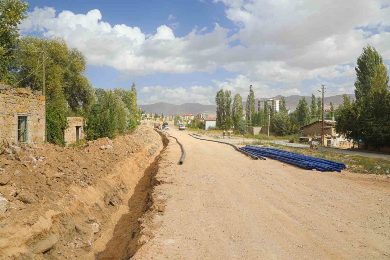 Niğde Su ve Kanalizasyon Müdürlüğü çalışmalarını aralıksız sürdürüyor