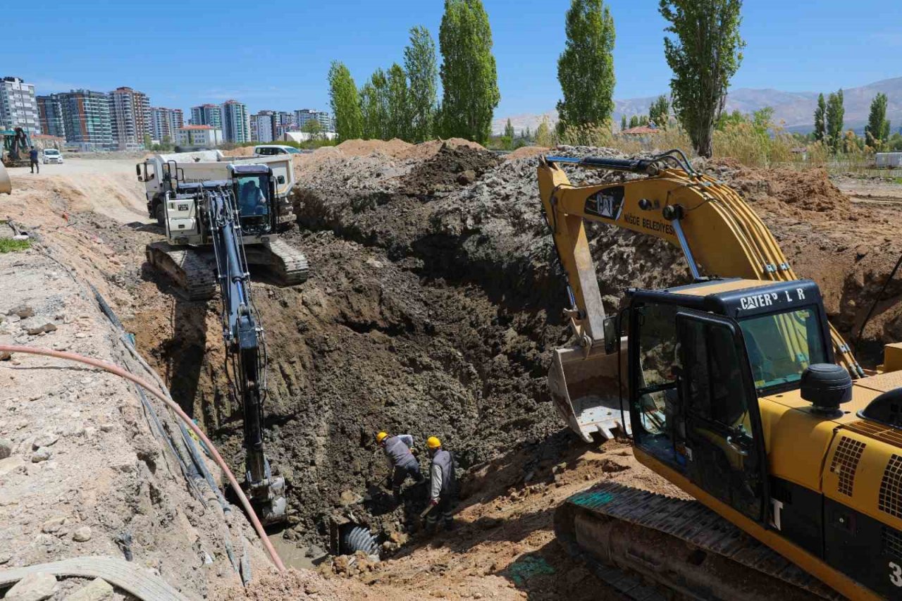 Niğde Su ve Kanalizasyon Müdürlüğü çalışmalarını aralıksız sürdürüyor