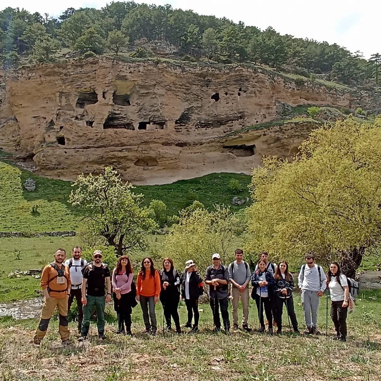 Doğa yürüyüşçüleri Zahran Vadisi’nde eşsiz manzaraları fotoğrafladı