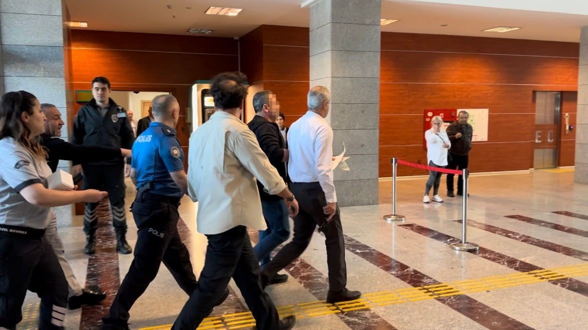 Kartal’da Başsavcı’ya mektup iletmek isteyen şahıs boynuna silah dayadı