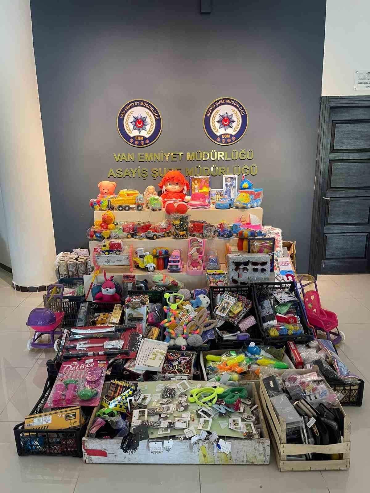 Van’da değişik suçlardan 15 kişi tutuklandı