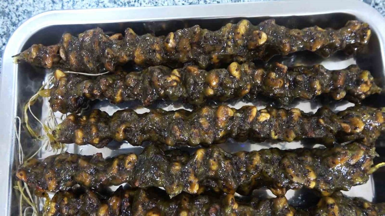 Girişimci kadınlar Türkiye’de ilk kez ürettikleri kivi sucuğunun patentini aldı