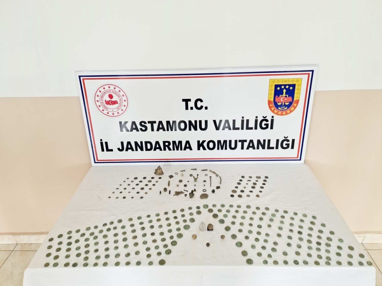 Define avcıları tarihi eserleri satmak isterken yakalandı: 5 gözaltı