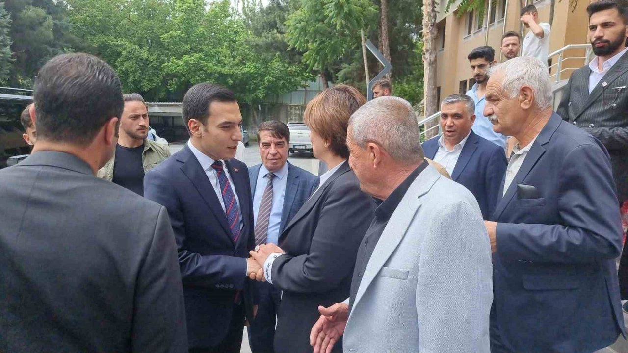 Hanımağa, Cumhurbaşkanı Erdoğan’a destek için ilçe ilçe dolaşıyor