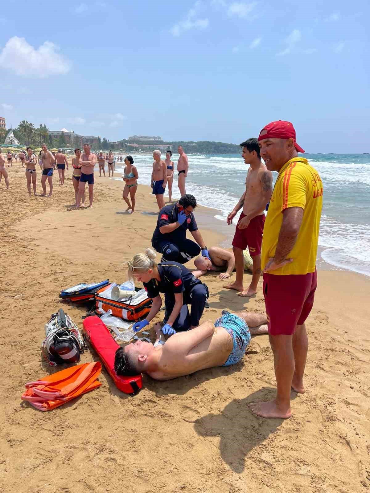 Uyarıları dinlemeyen tatilciler ölümden döndü