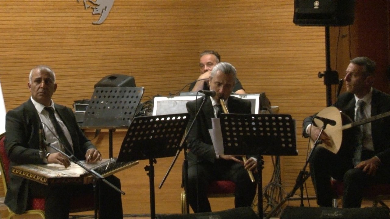 Atılım Üniversitesi Türk Sanat Müziği Korosu “Saz ile Söz Aşkı” konserini gerçekleştirdi