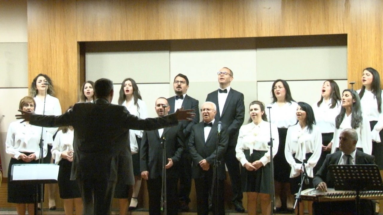 Atılım Üniversitesi Türk Sanat Müziği Korosu “Saz ile Söz Aşkı” konserini gerçekleştirdi