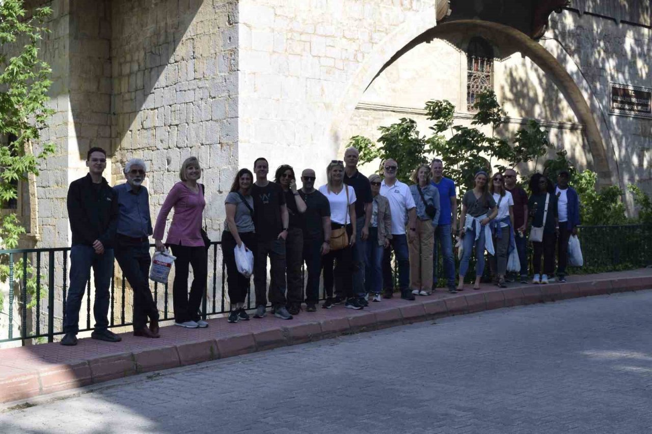 Amerika’dan Kemaliye’ye turist akını