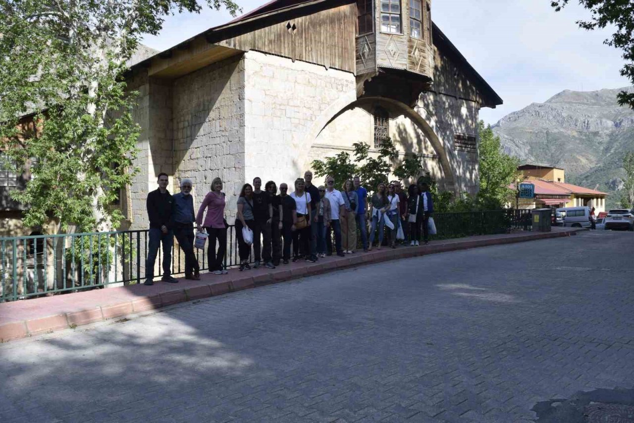 Amerika’dan Kemaliye’ye turist akını