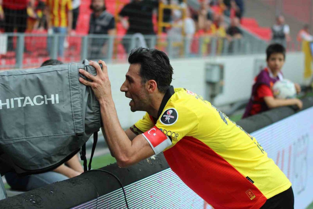 İsmail Köybaşı, en golcü sezonunu yaşadı