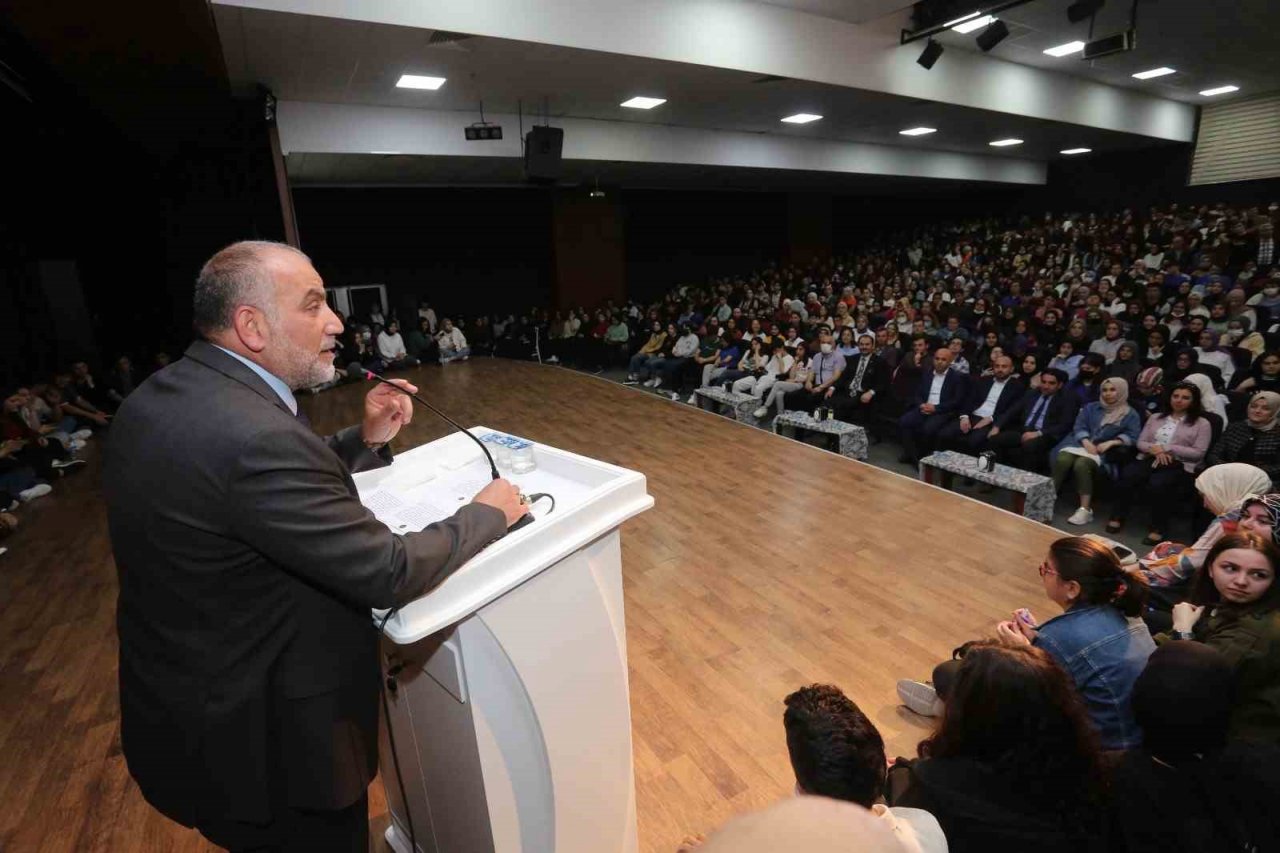 Gri Koç başarının sırlarını Canik’te açıklıyor