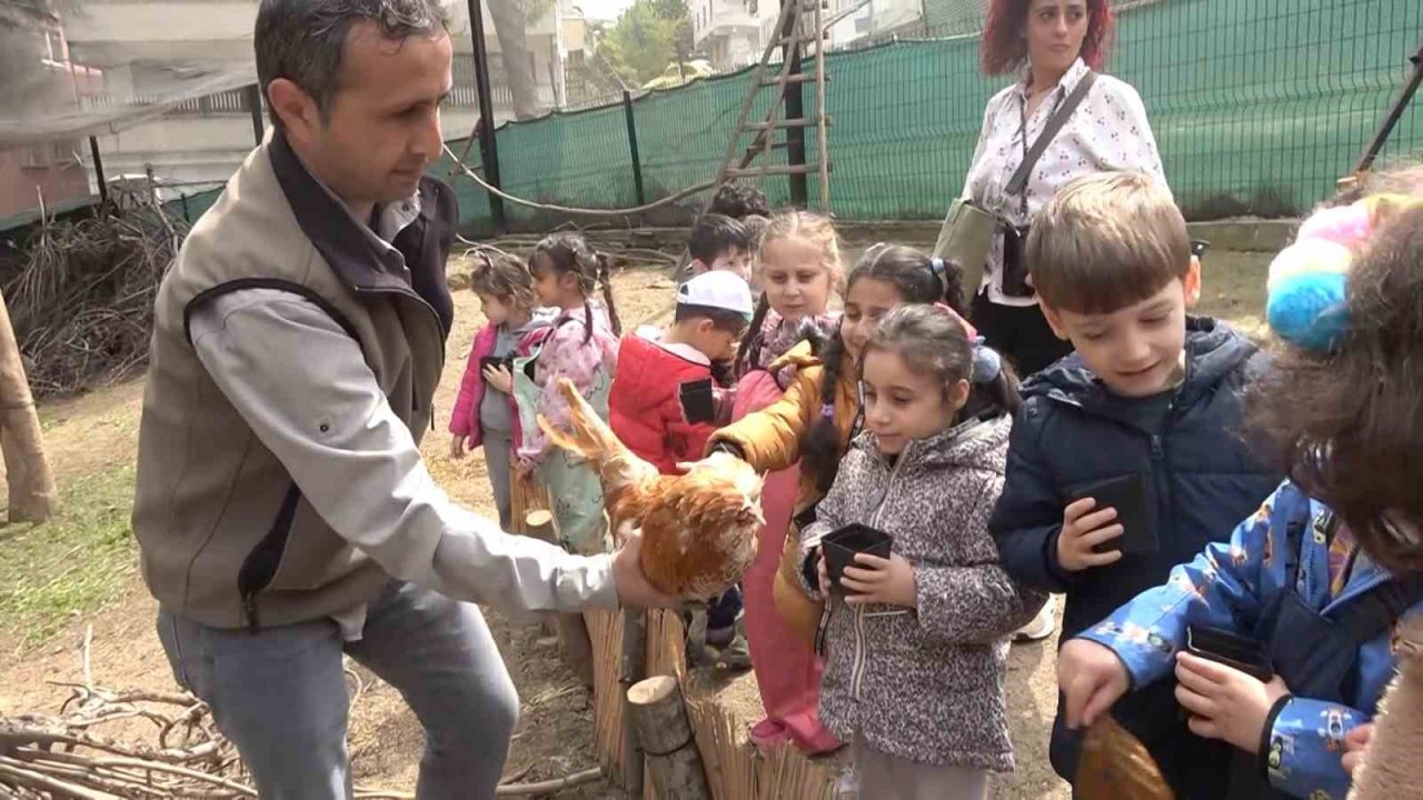 Doğa Eğitim Merkezi’nde çocuklar hem hayvanları hem doğayı tanıyor