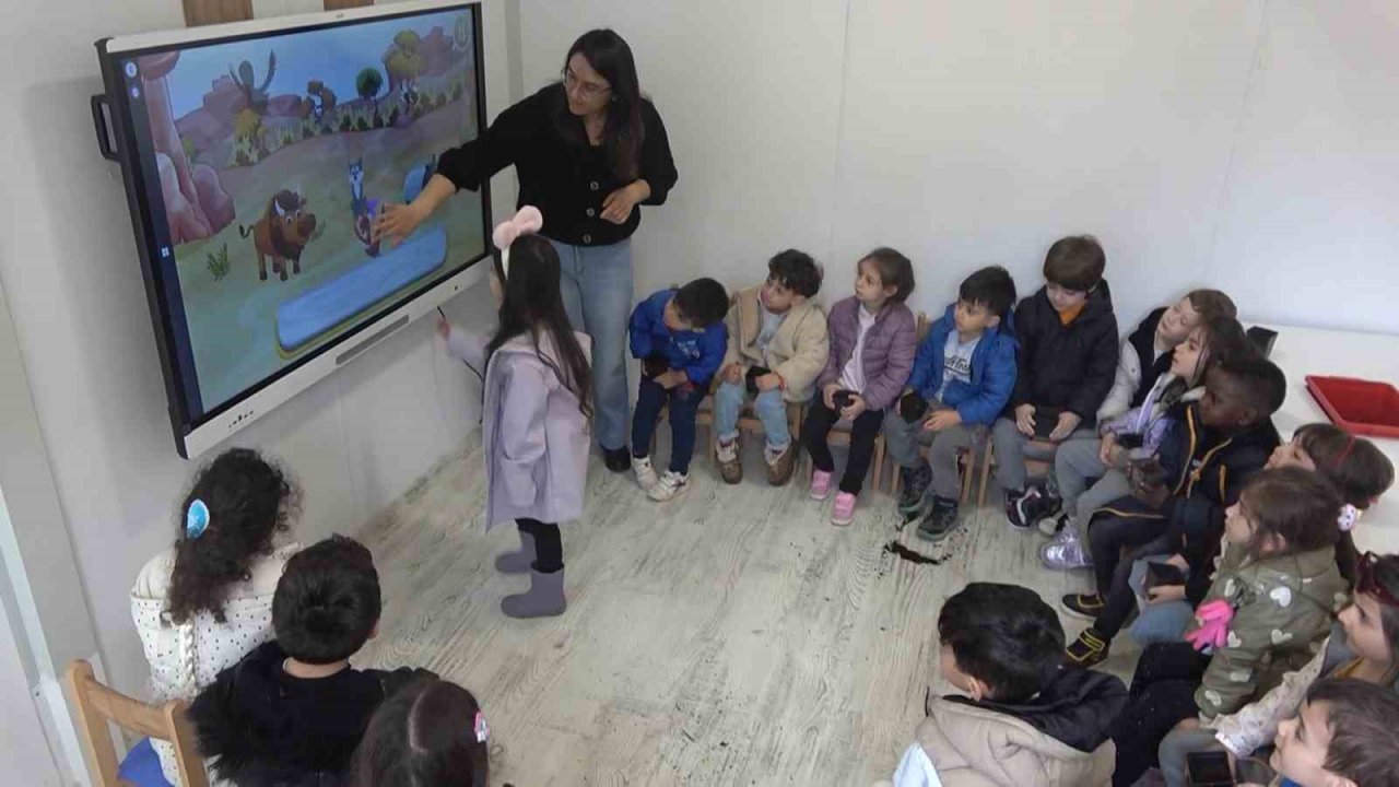 Doğa Eğitim Merkezi’nde çocuklar hem hayvanları hem doğayı tanıyor
