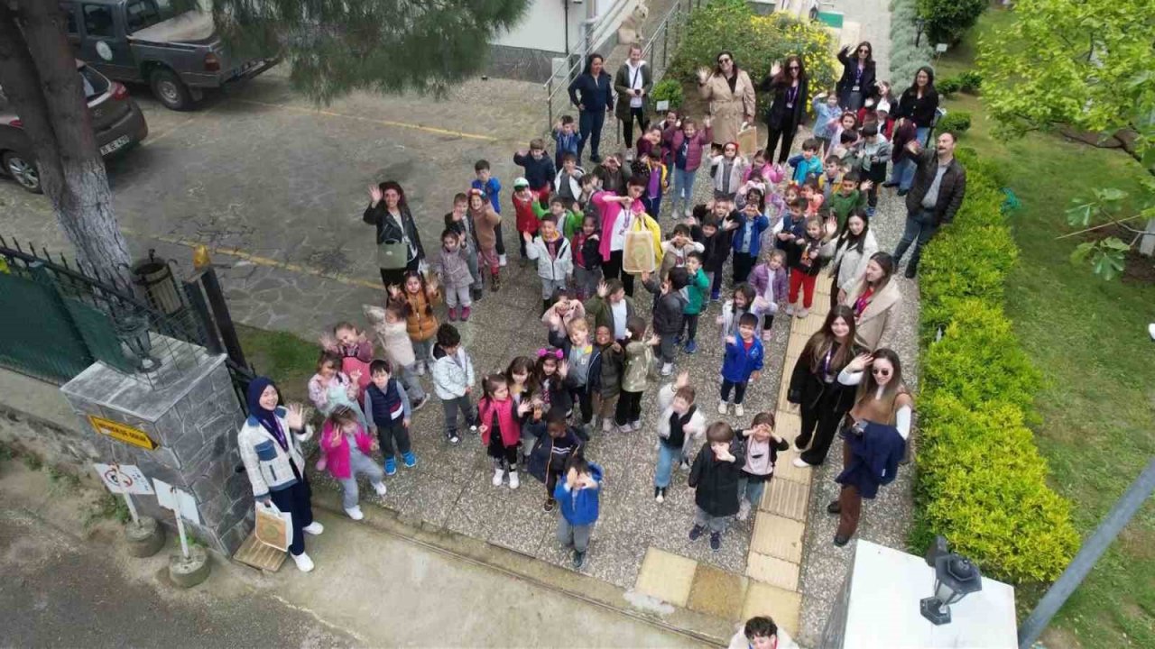 Doğa Eğitim Merkezi’nde çocuklar hem hayvanları hem doğayı tanıyor