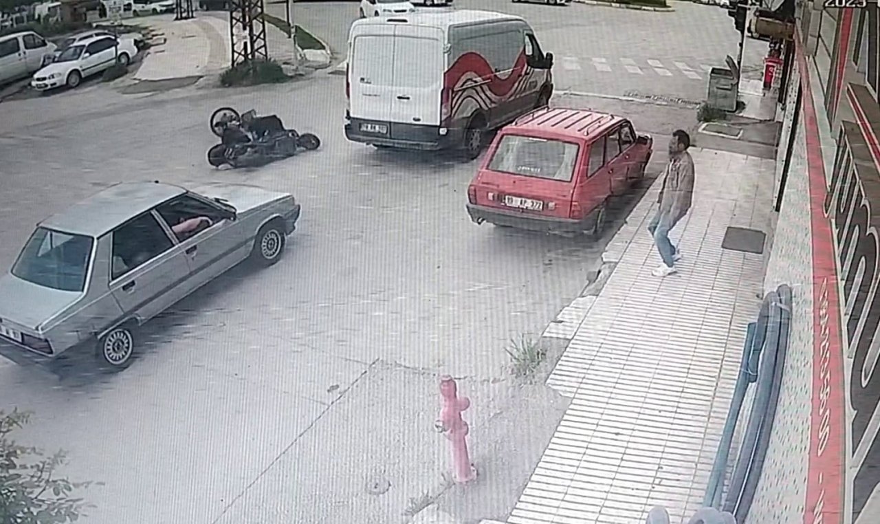 Motosiklet ve bisiklet sürücüsü ölümden döndü