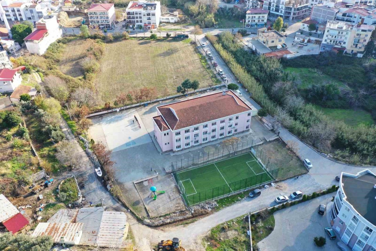 Kuşadası’nda altyapılar iyileştiriliyor