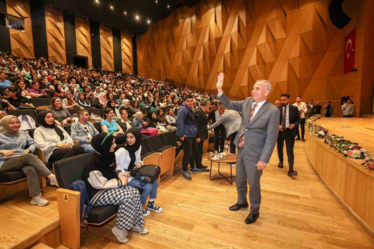 Büyükşehirle Gençlik Buluşmaları devam etti