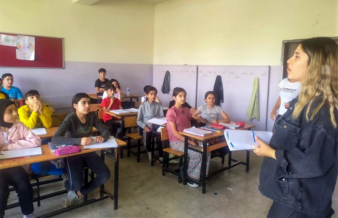 Eğitmenler bilgievlerini MEB’e bağlı okullarda tanıttı