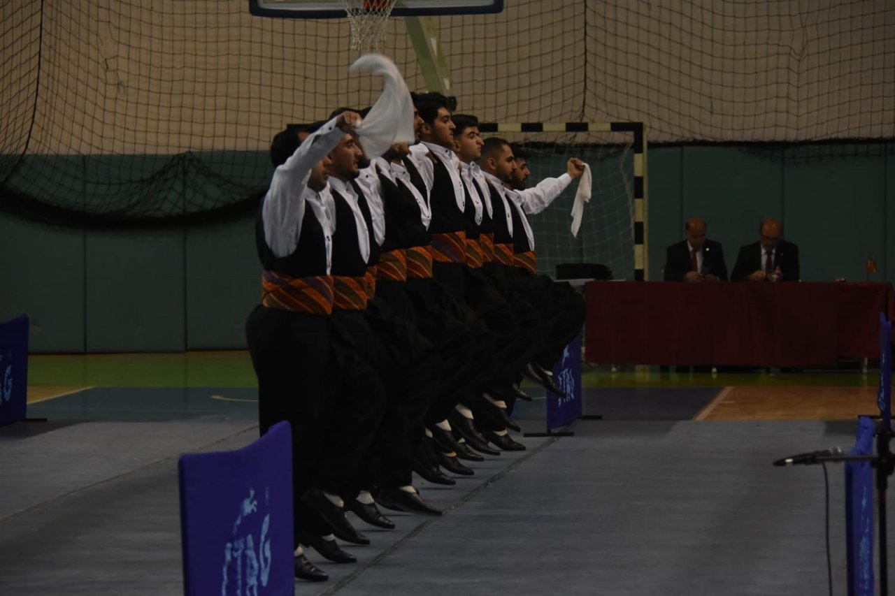 Halk oyunları yarışmaları sona erdi