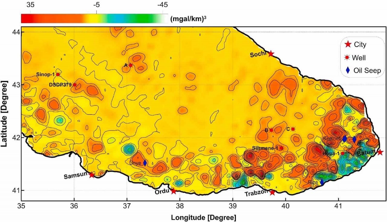 Prof. Dr. Nafiz Maden: "Karadeniz’deki petrol sızıntıları Sinop, Ünye ve Rize açıklarında"