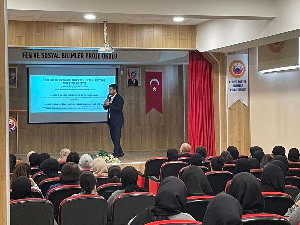 İmam Hatip Lisesi öğrencilerine Hz. Muhammed’in mirası anlatıldı