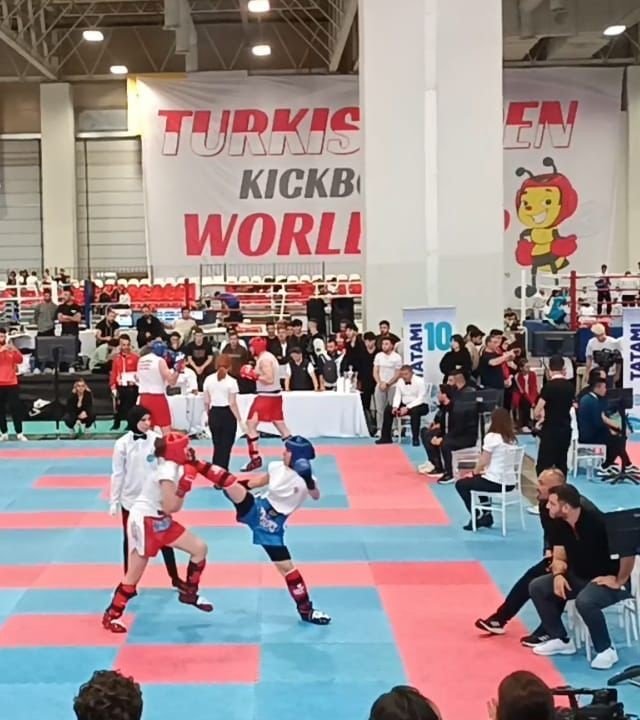 Diyarbakır’a Kick Boks branşında madalya rüzgarı