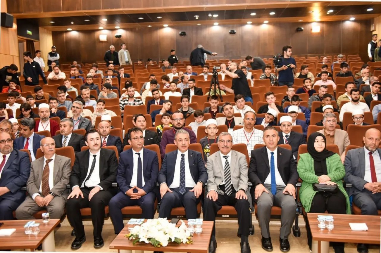 Karaman’da “Genç Muhafızlar” hafızlık yarışmasının bölge finali yapıldı