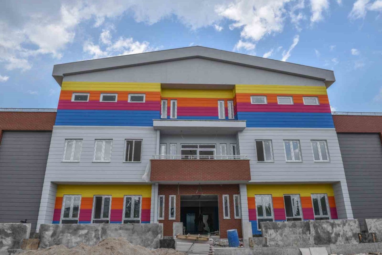 Kepez’den çalışan annelere bir kreş daha