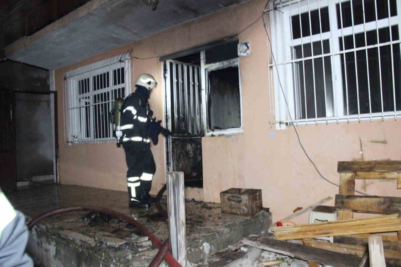 Bahçeye giren tavuk yüzünden cinayet işlenmişti: