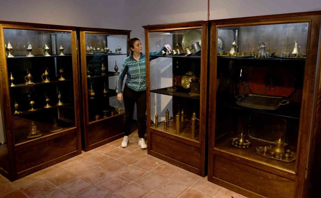 Kuşadası müzeleri ve kültür evleri ile dikkat çekiyor