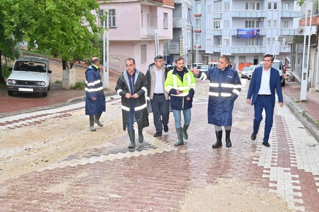 MASKİ ekipleri yaşanabilecek büyük sorunların önüne geçti