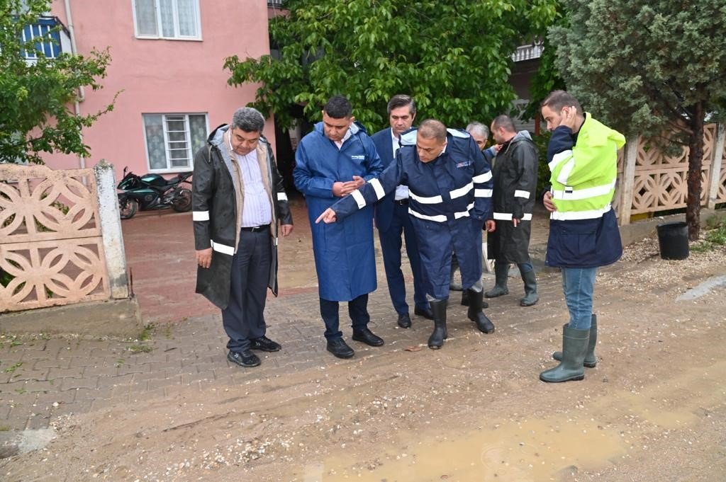 MASKİ ekipleri yaşanabilecek büyük sorunların önüne geçti