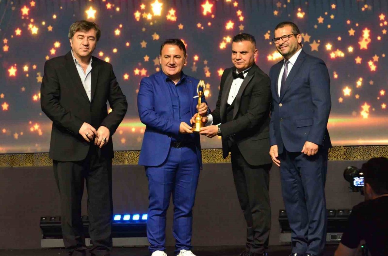 Başarılı organizatöre yılın ödülü