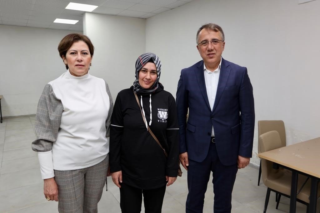 Başkan Savran depremzedelerle bir araya geldi