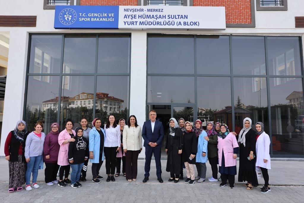 Başkan Savran depremzedelerle bir araya geldi