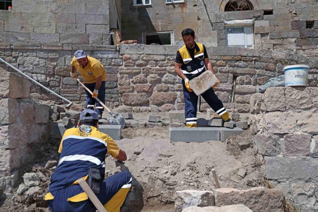 ’Olay Yeri’ Tespit Ediyor ’Tim’ Onarıyor