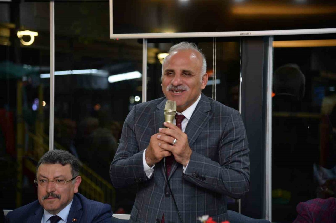 Başkan Zorluoğlu hemşehri dernekleriyle buluştu