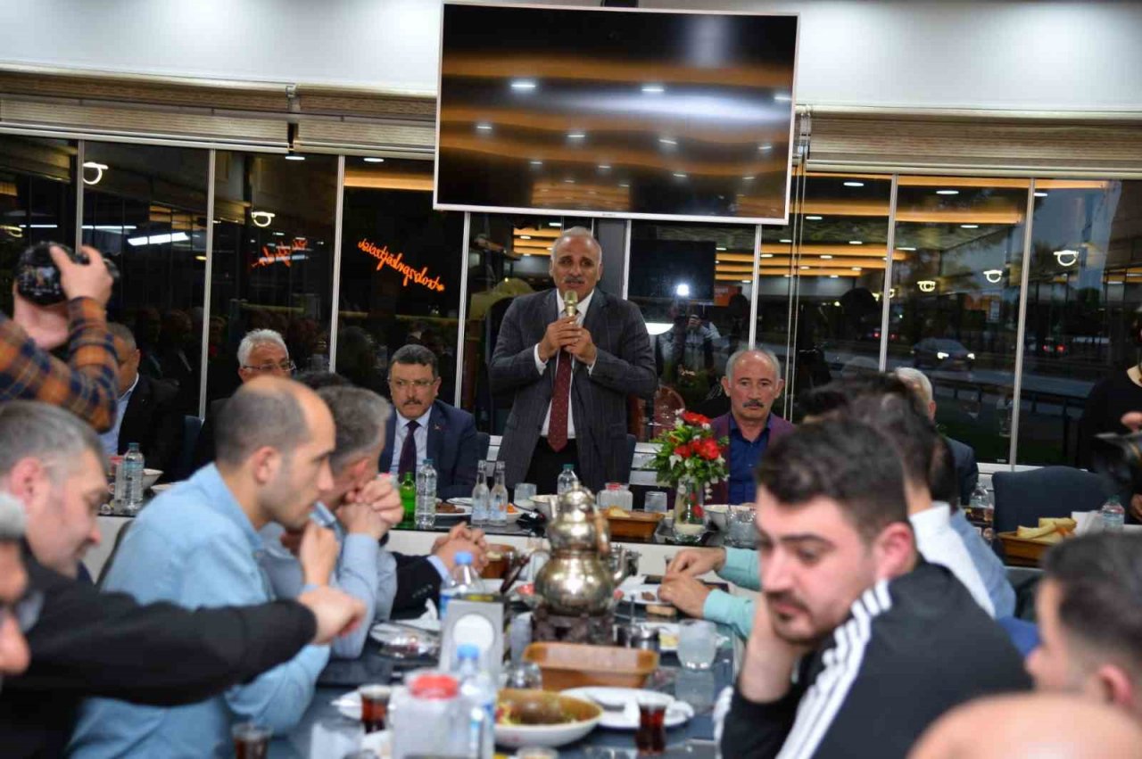 Başkan Zorluoğlu hemşehri dernekleriyle buluştu