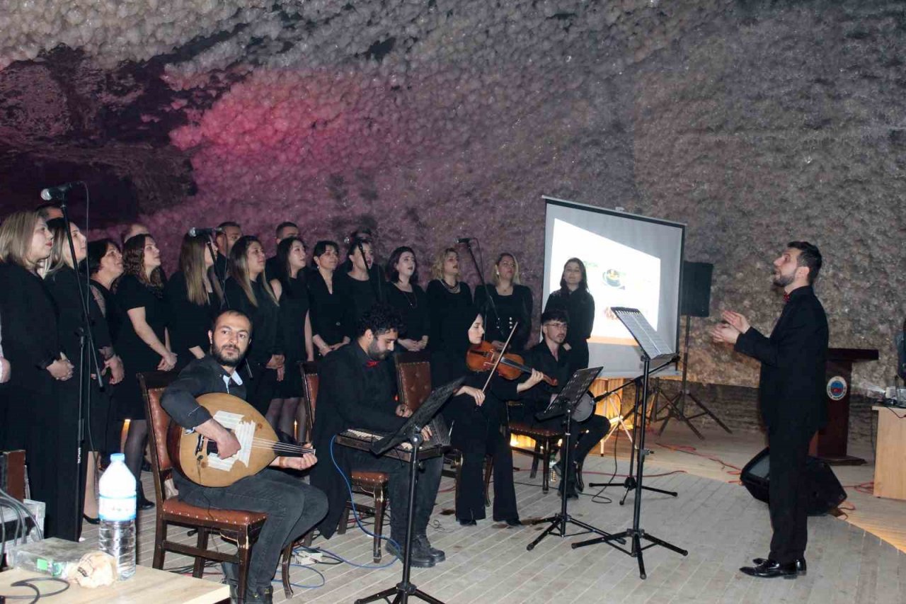 Iğdır mutfağı Tuz Mağarası’nda tanıtıldı