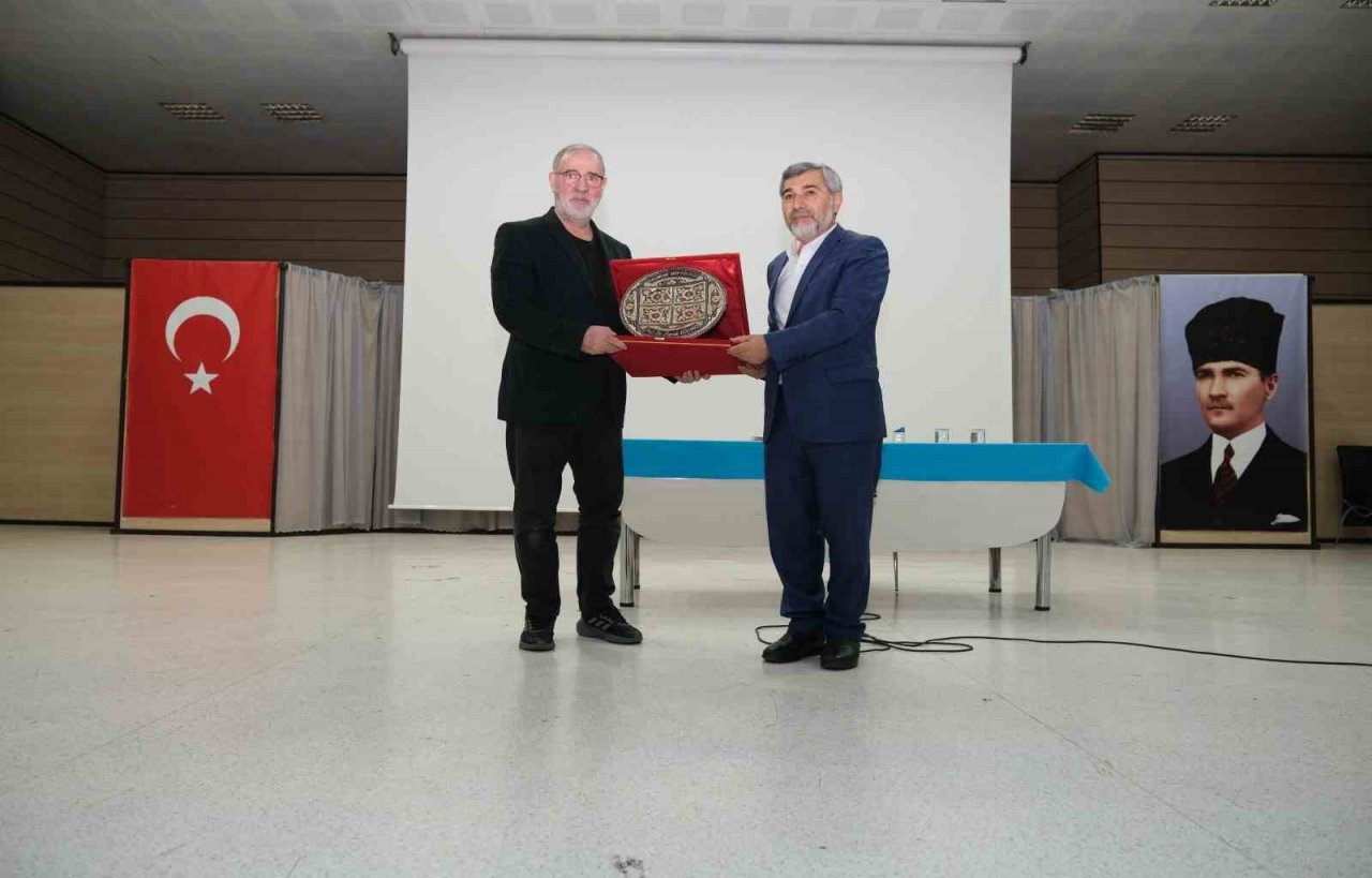 Necip Fazıl Kısakürek’i anma programı düzenlendi