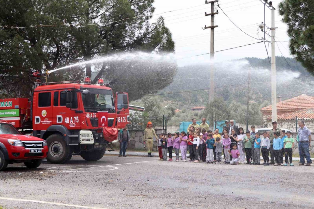 Ormancılardan okullarda yangın eğitimi