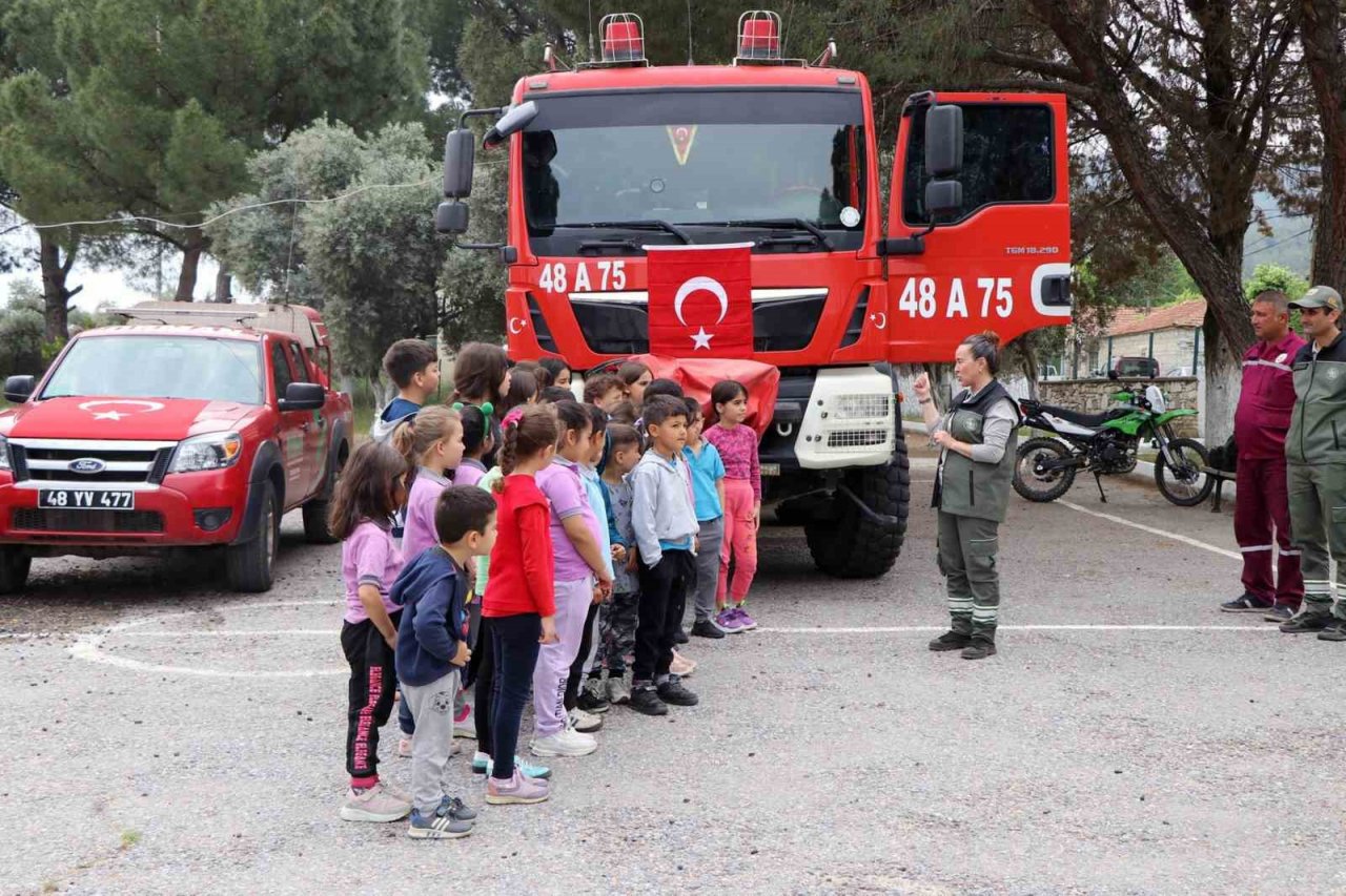 Ormancılardan okullarda yangın eğitimi