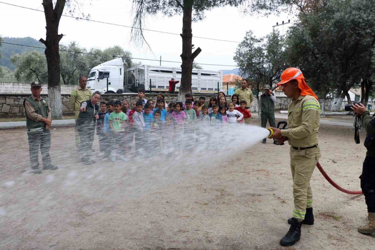 Ormancılardan okullarda yangın eğitimi