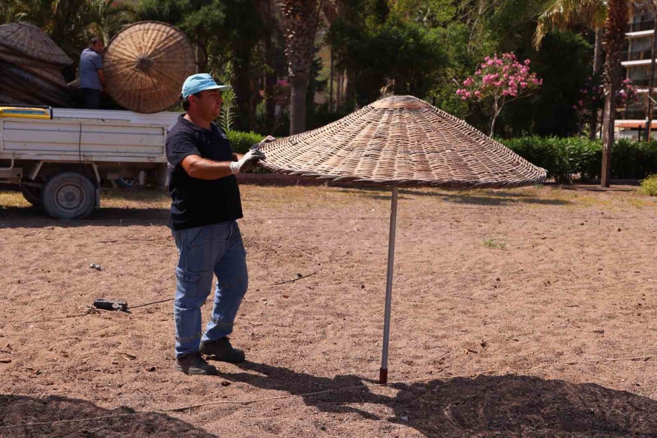 Marmaris plajları sezona hazırlanıyor