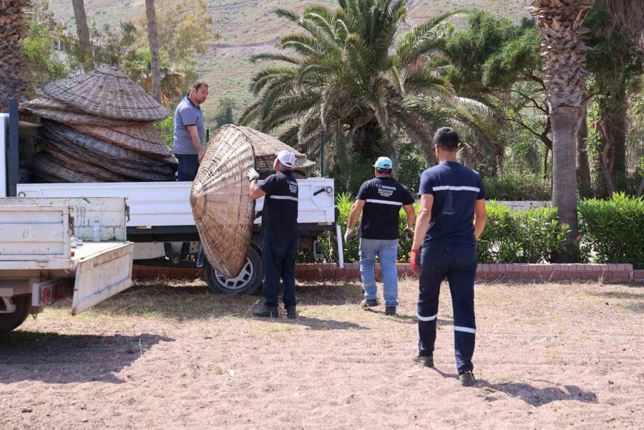 Marmaris plajları sezona hazırlanıyor