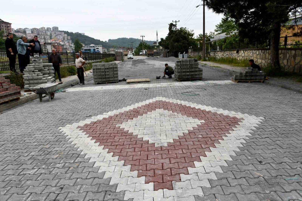 Alaplı’da kilit parke çalışmaları başladı