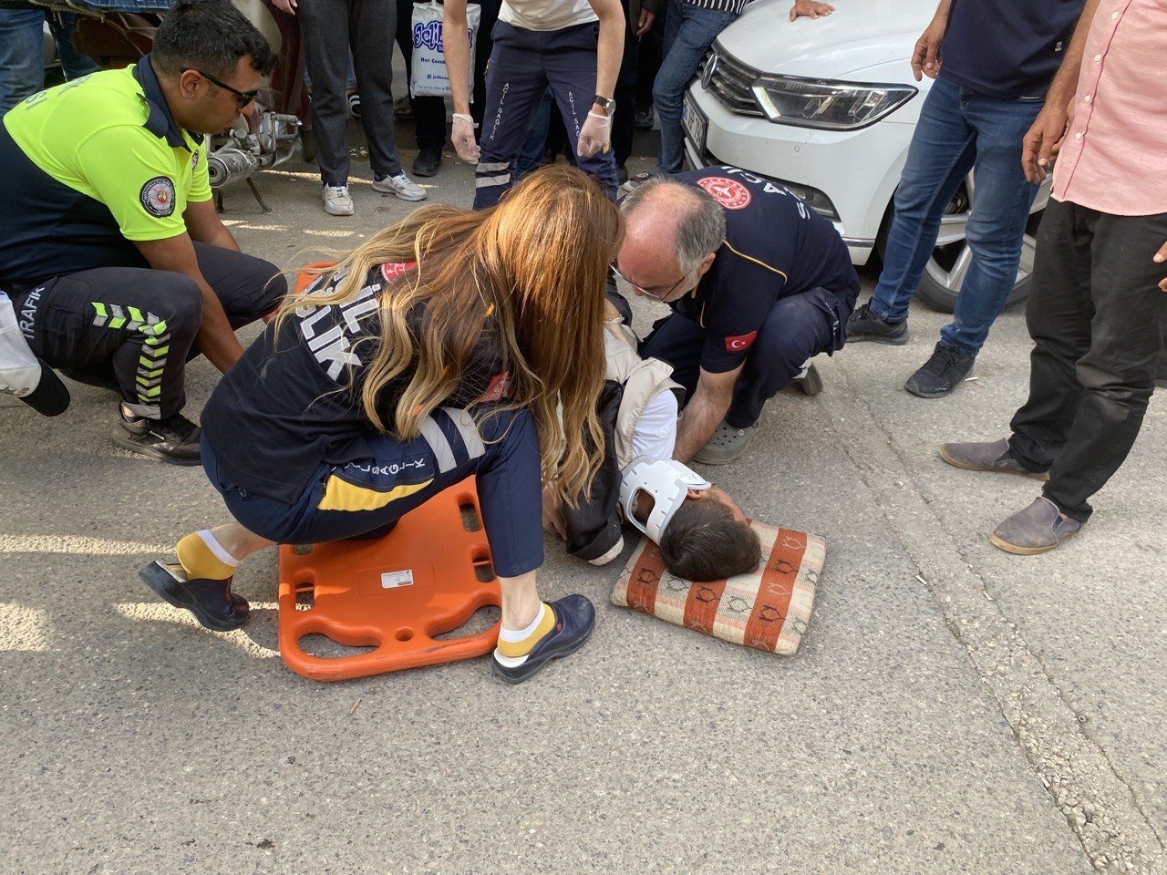 Otomobil yayaya çarptı: 1 yaralı