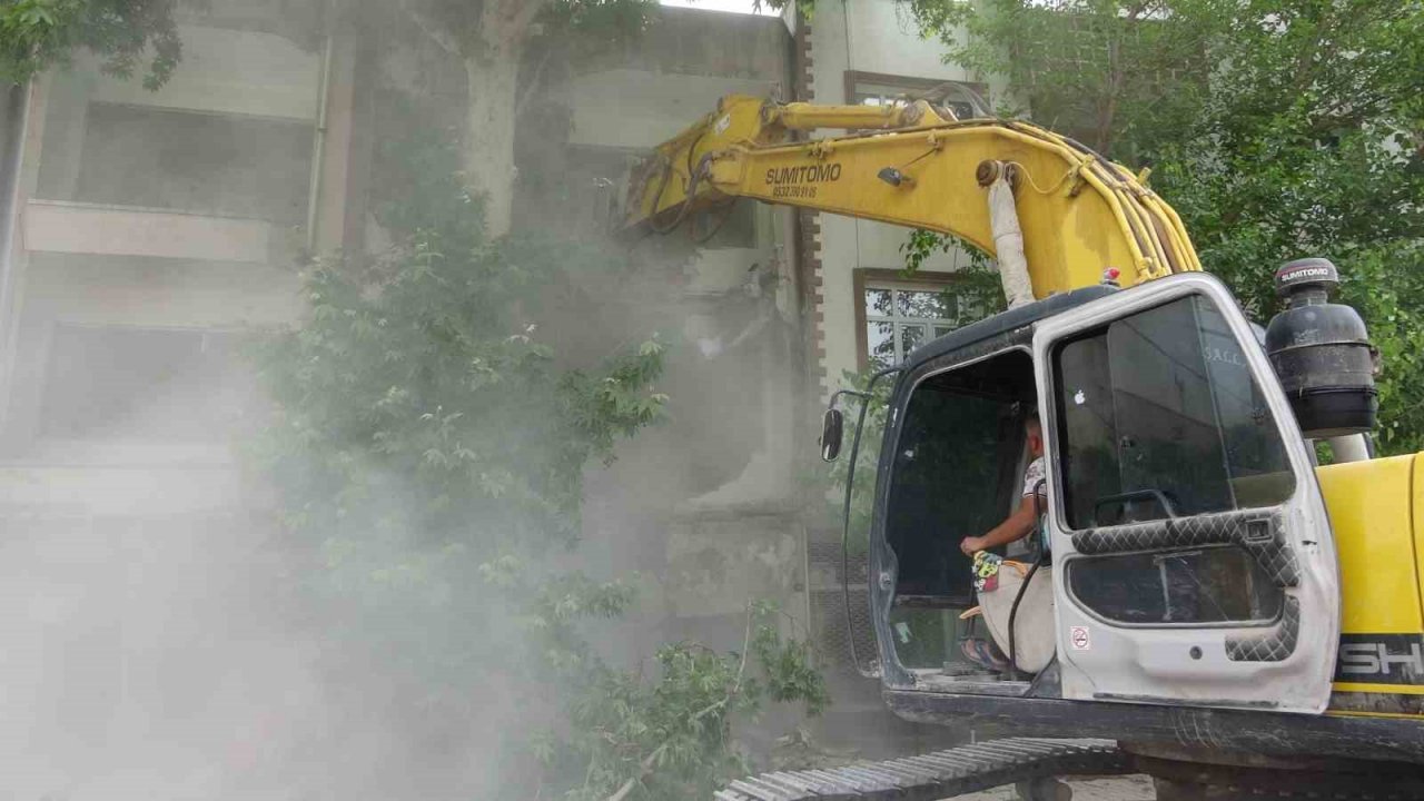 Adıyaman’ı toz bulutu kapladı